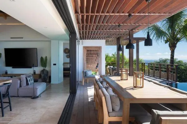 Beautiful Island Villa With Spacious Rooms Γουσταβία